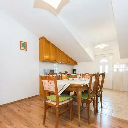 Kata Apartmán *